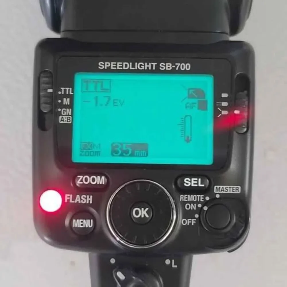 Nikon Speedlight SB-700 Shoe Mount Flash